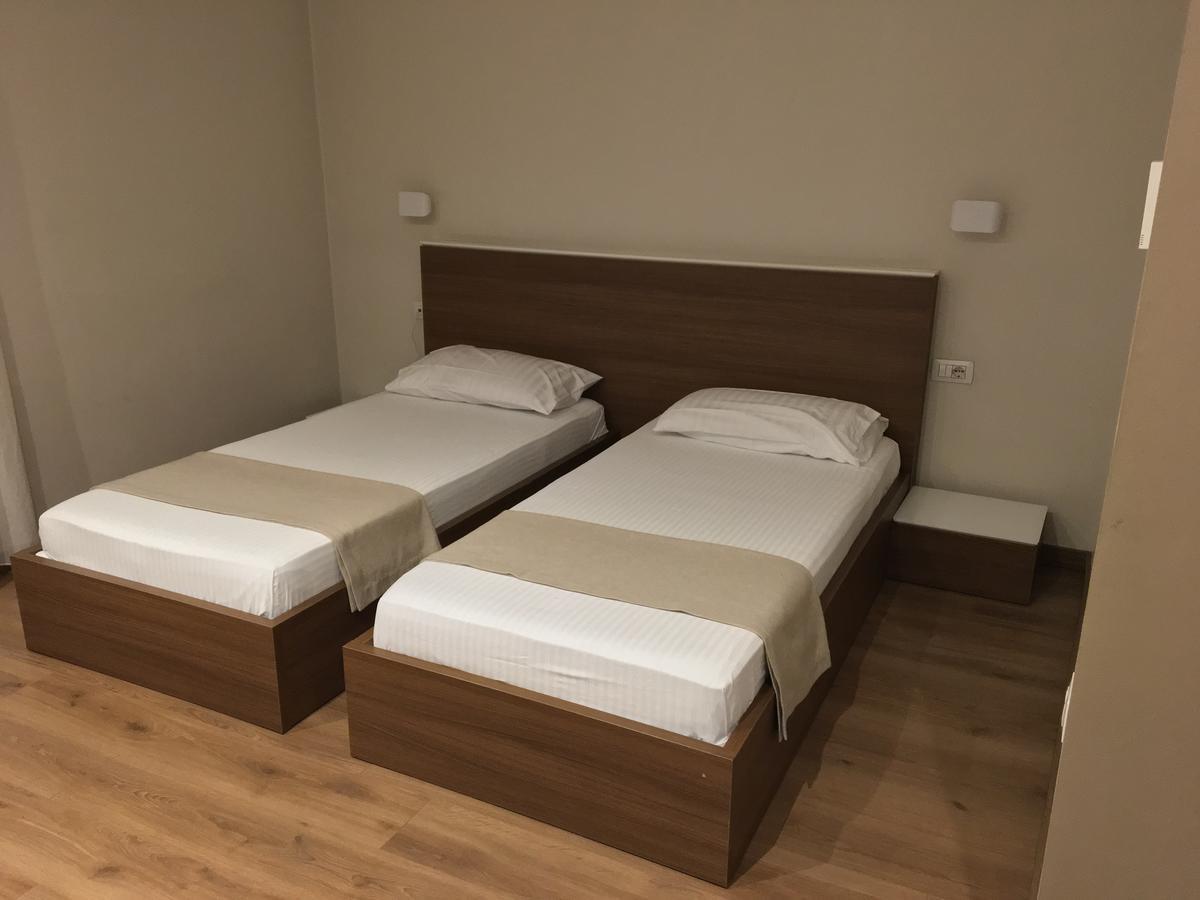 Soleo Hotel Tiranë Ngoại thất bức ảnh